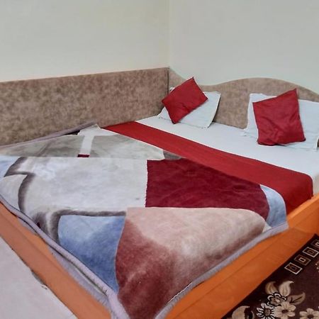 Hotel Amar Palace Pachmarhi ภายนอก รูปภาพ