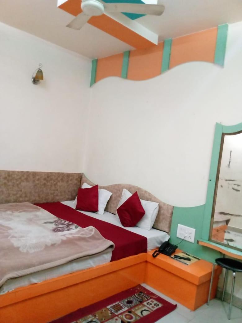 Hotel Amar Palace Pachmarhi ภายนอก รูปภาพ