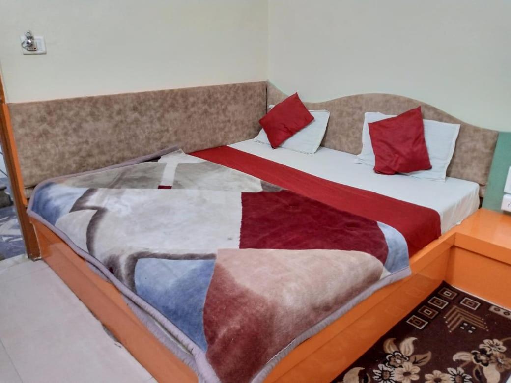 Hotel Amar Palace Pachmarhi ภายนอก รูปภาพ