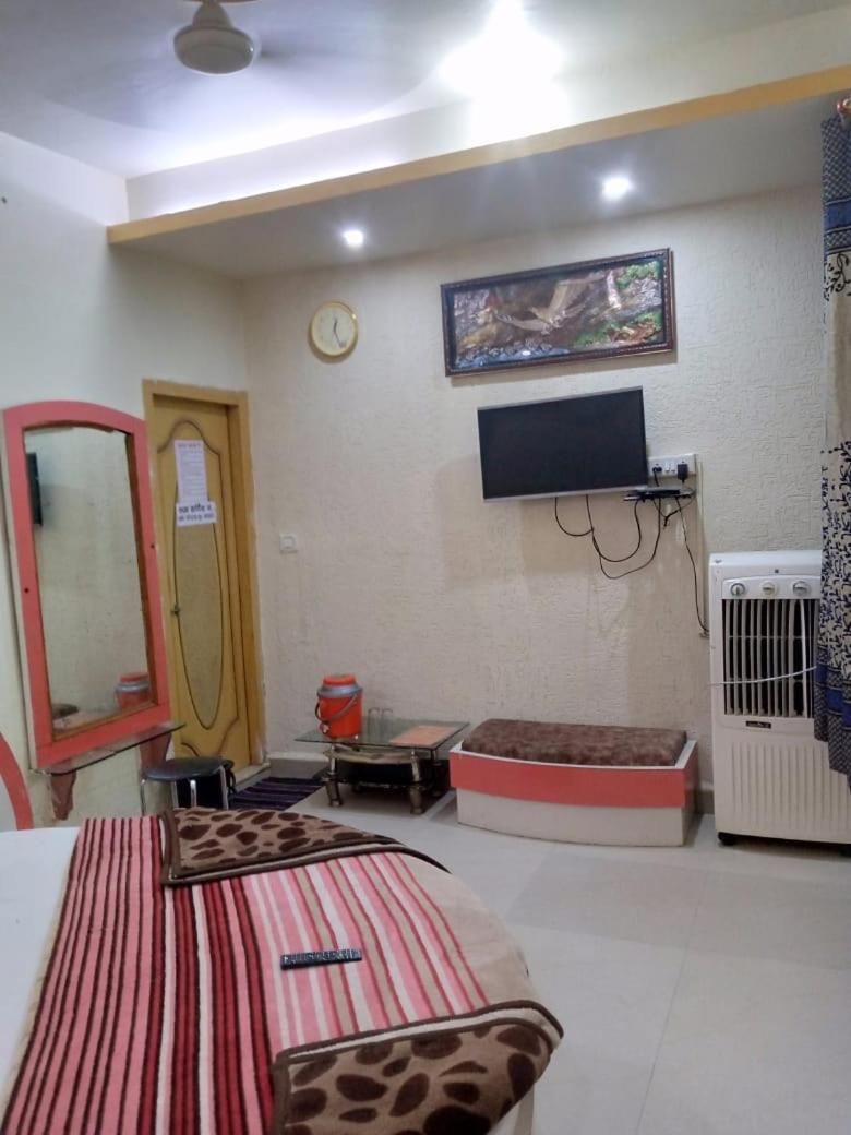 Hotel Amar Palace Pachmarhi ภายนอก รูปภาพ
